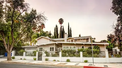 Psyclarity Mental Health - Los Angeles - Mental health facility in Woodland Hills offering Mental Health Services, Residential Services services