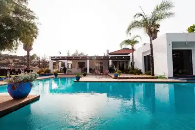 Montare Behavioral Health at the Lake - Mental health facility in Encino offering Behavioral Health Services, Residential Treatment services