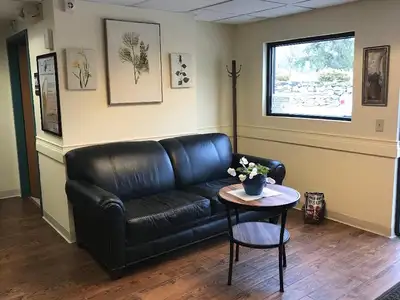 Connecticut Behavioral Health Associates - Glastonbury - Mental health facility in Glastonbury offering Individual Therapy, Group Therapy services